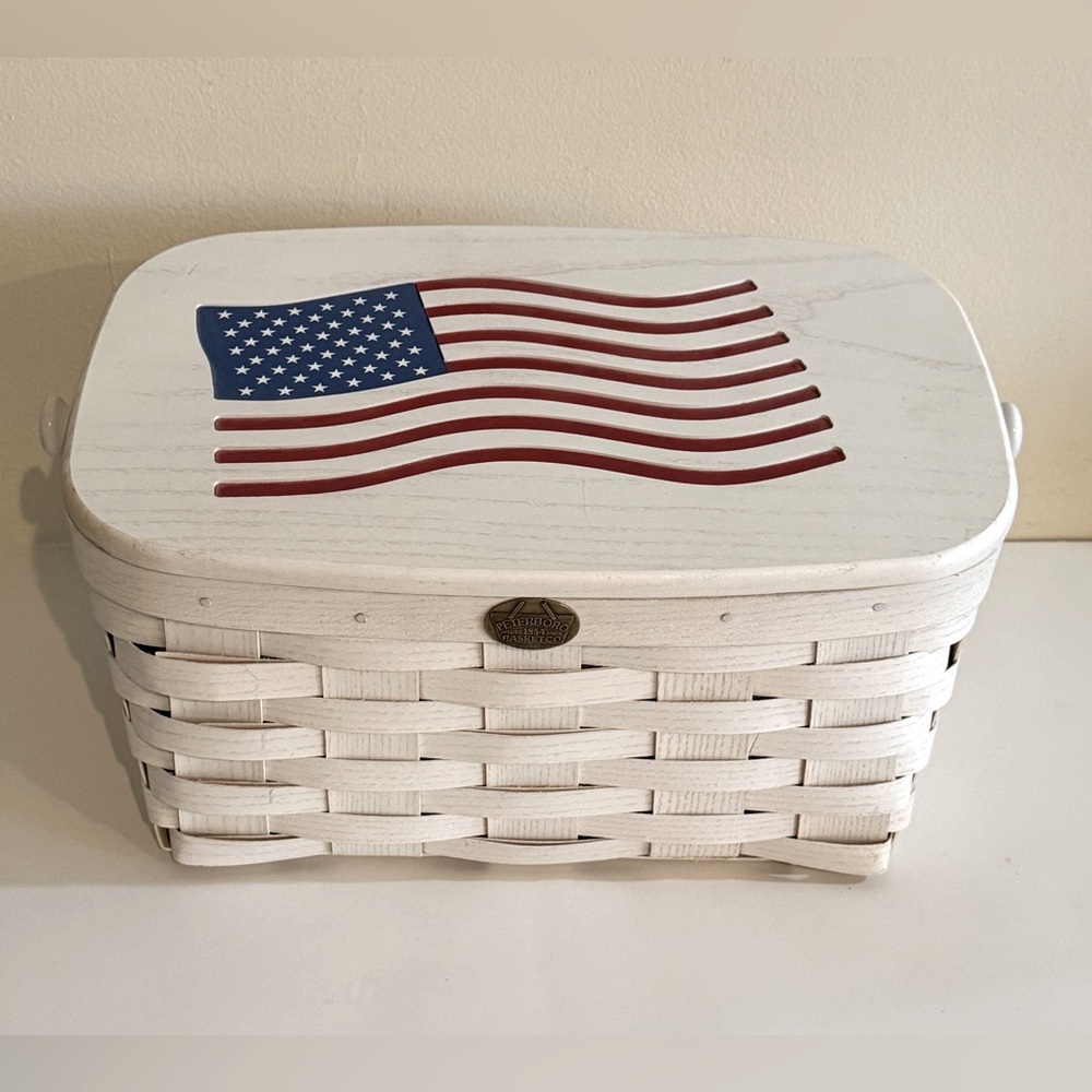 Vintage Peterboro American Flag Basket with a Liner and Wood Top